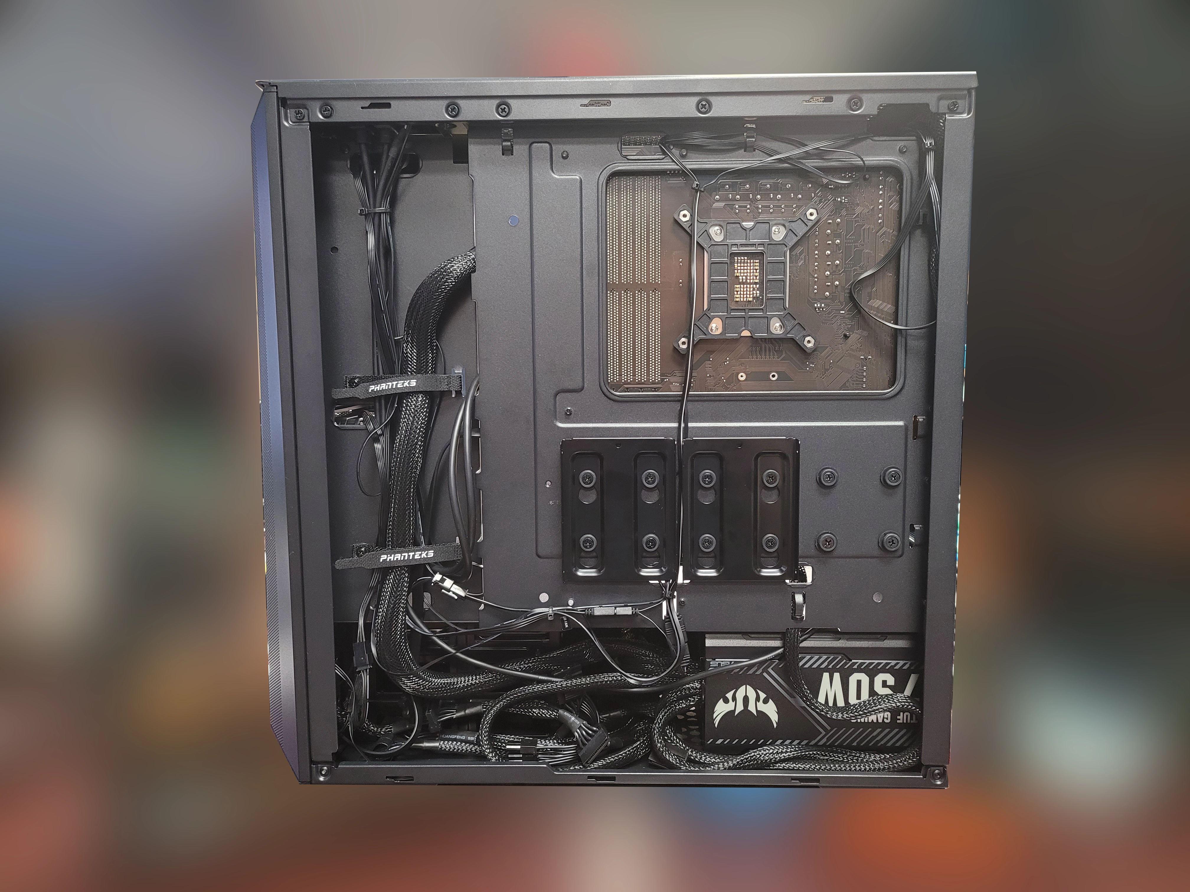$1000 Custom Intel Gaming PC Parts Installed